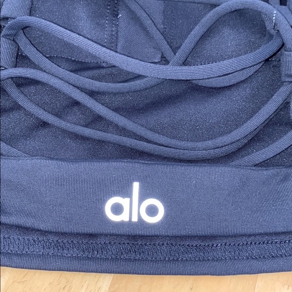 Alo yoga movement top - Picture 7 of 7